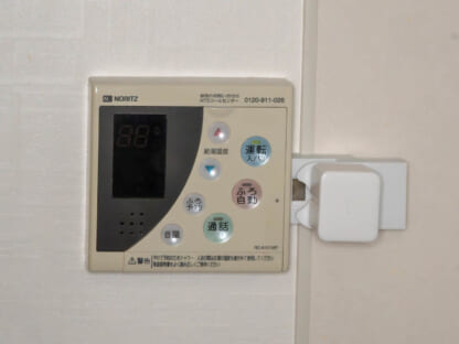 ノーリツ製給湯器リモコンにSwitchBotを取り付けるマウンター - 画像 (2)
